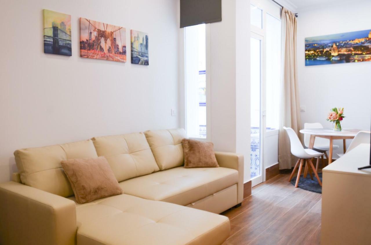Apartamento San Jacinto III Севілья Екстер'єр фото
